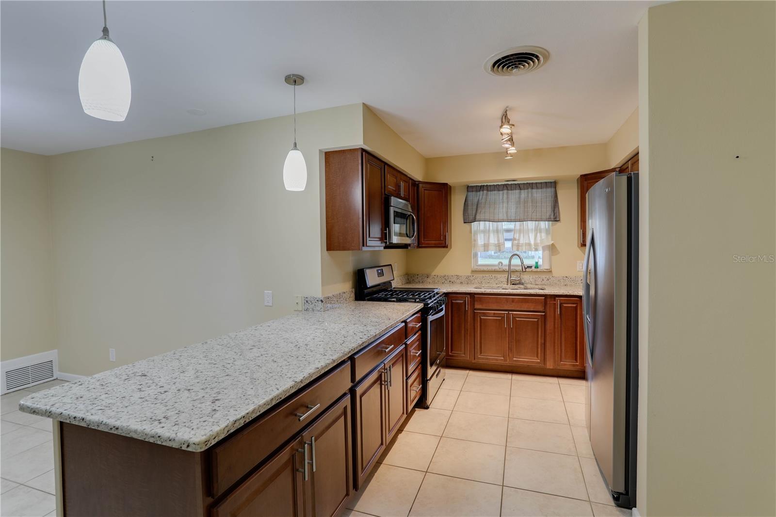 ENGLISH ESTATES UNIT 2 - Residential Lease