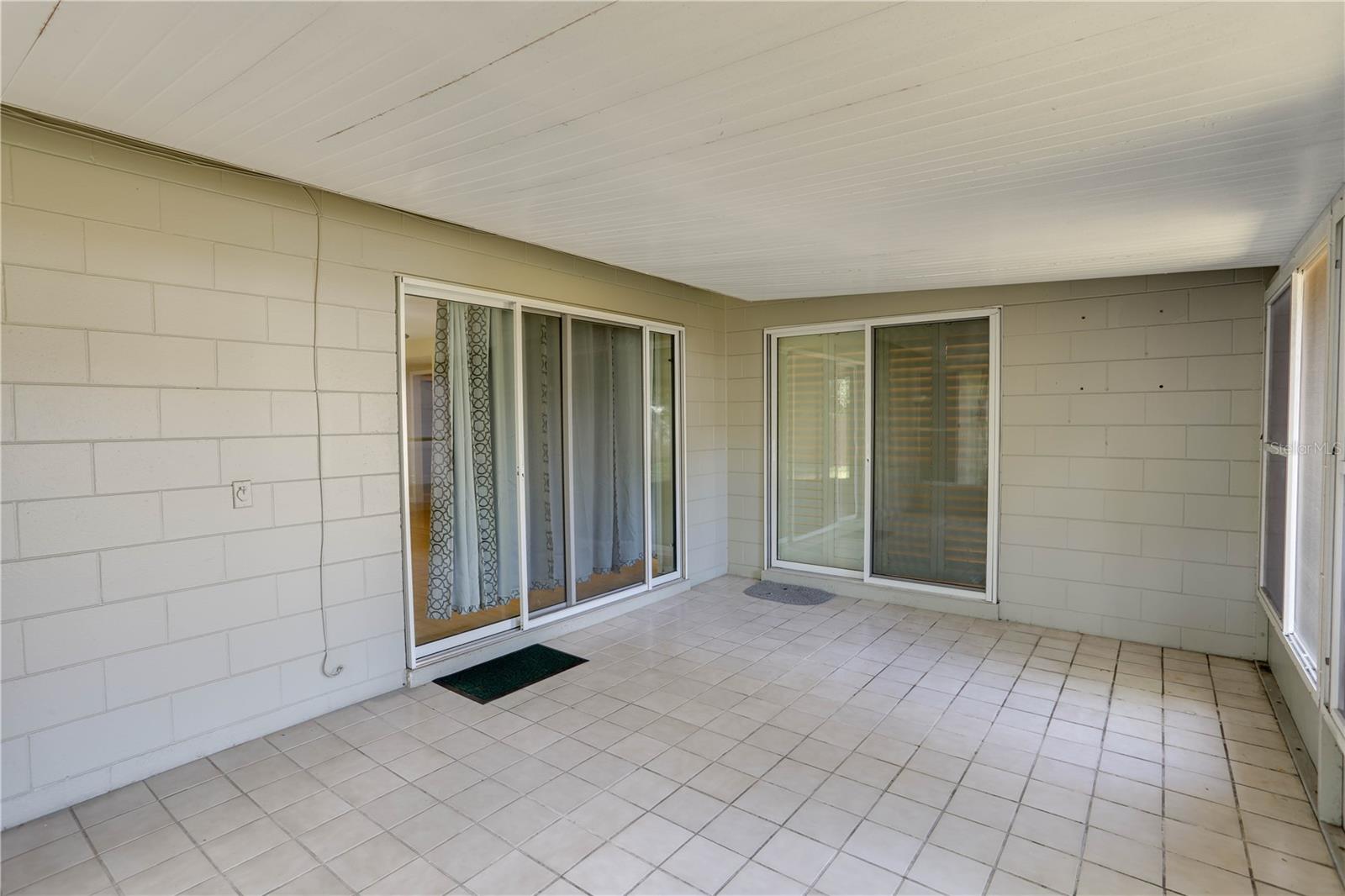 ENGLISH ESTATES UNIT 2 - Residential Lease