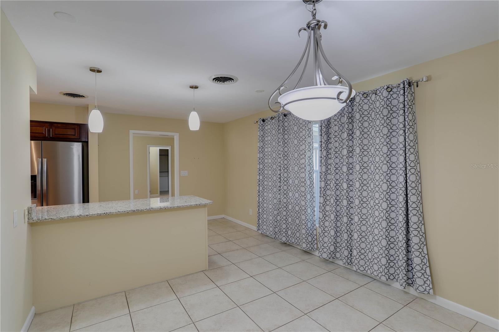 ENGLISH ESTATES UNIT 2 - Residential Lease