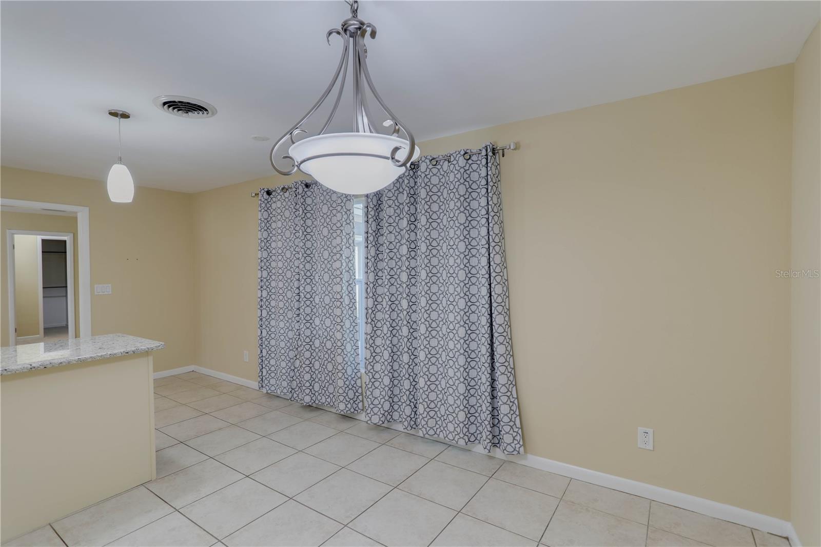 ENGLISH ESTATES UNIT 2 - Residential Lease