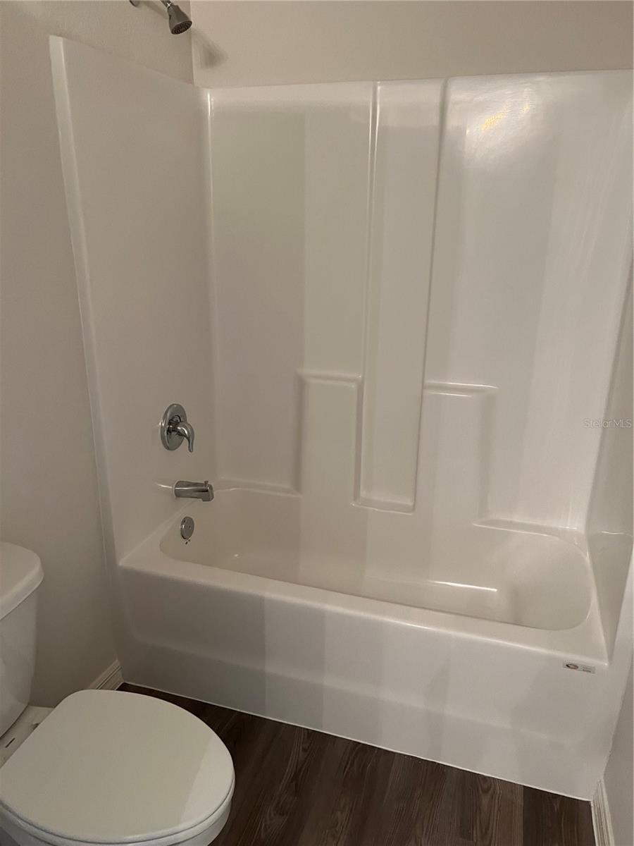 VISTANNA VILLAS - Residential Lease