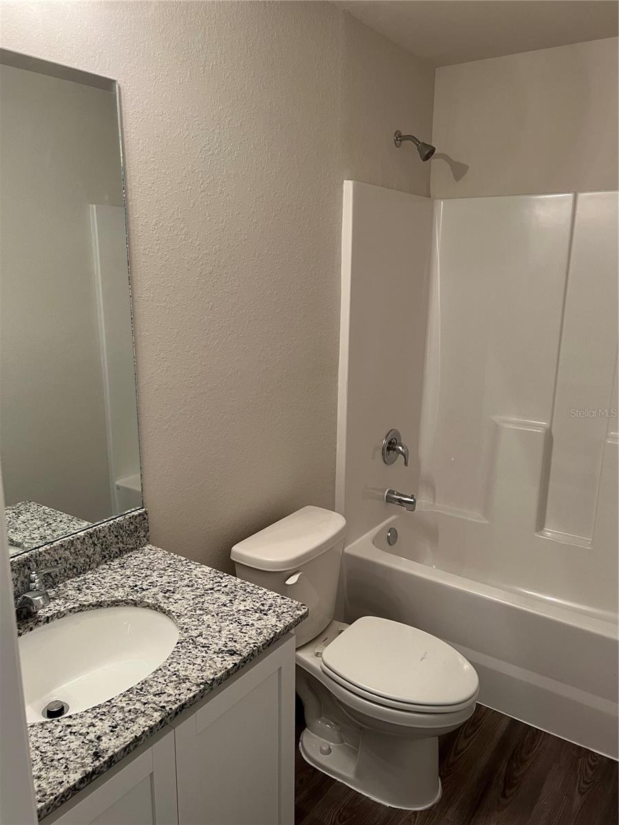 VISTANNA VILLAS - Residential Lease