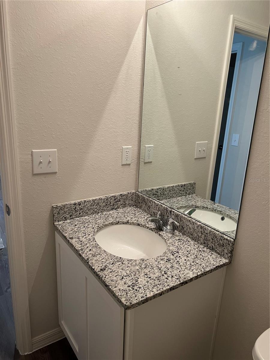 VISTANNA VILLAS - Residential Lease