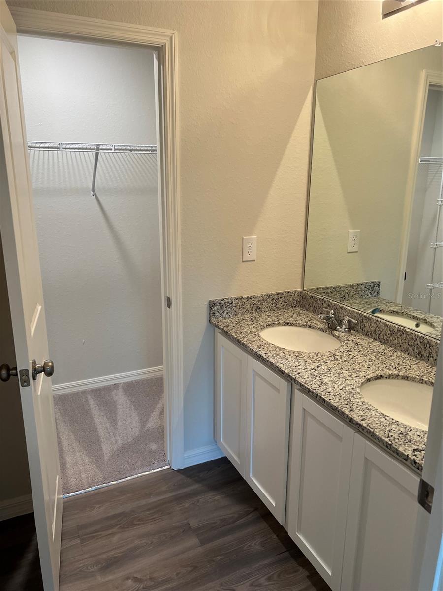 VISTANNA VILLAS - Residential Lease