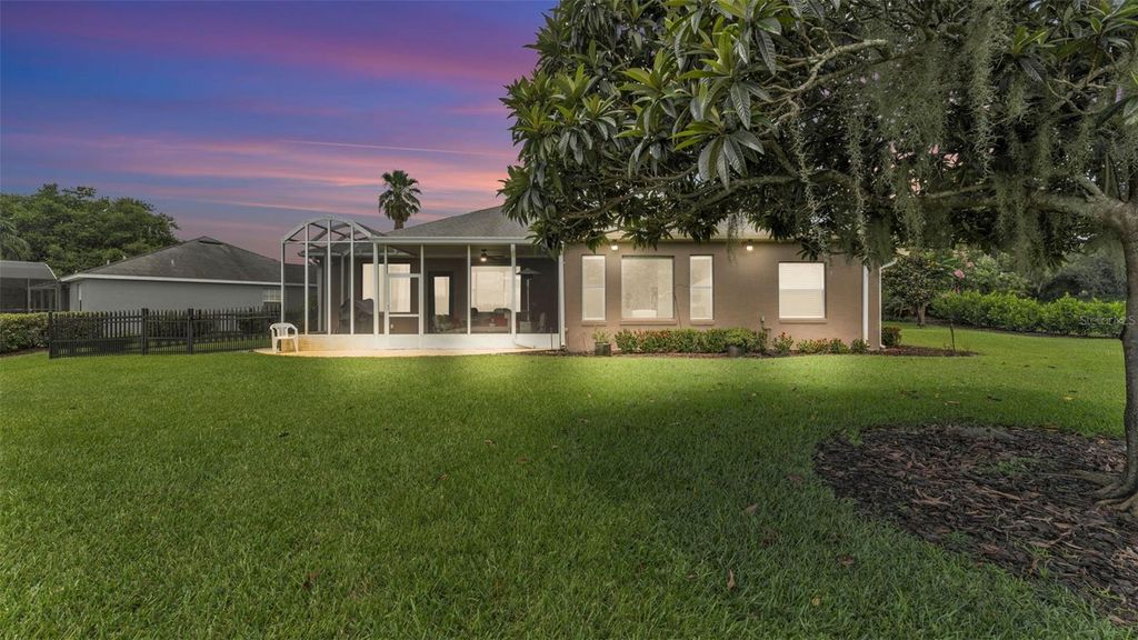 Photo of 237 Kent Court, Haines City, FL 33844 (MLS # L4956771)
