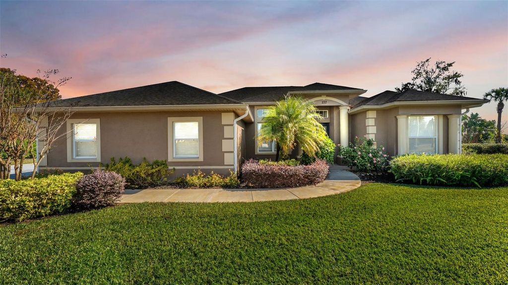 Photo of 237 Kent Court, Haines City, FL 33844 (MLS # L4956771)