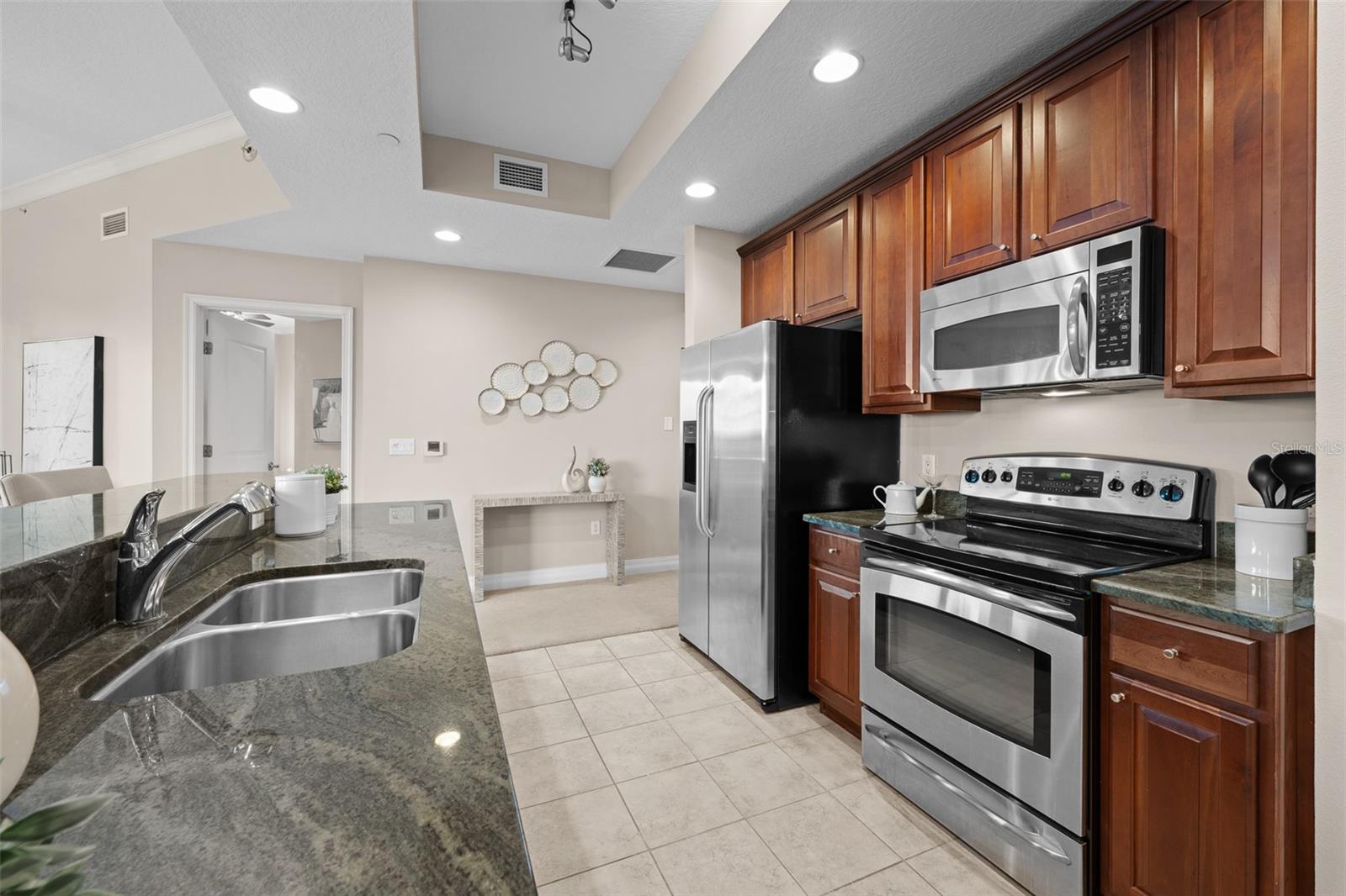 TOWERS OF CHANNELSIDE CONDOMINIUM - Residential