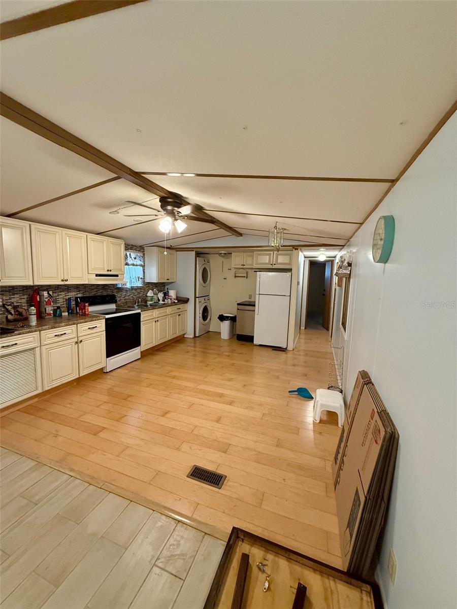 CRYSTAL HEIGHTS DEV CO SEC 01 - Residential