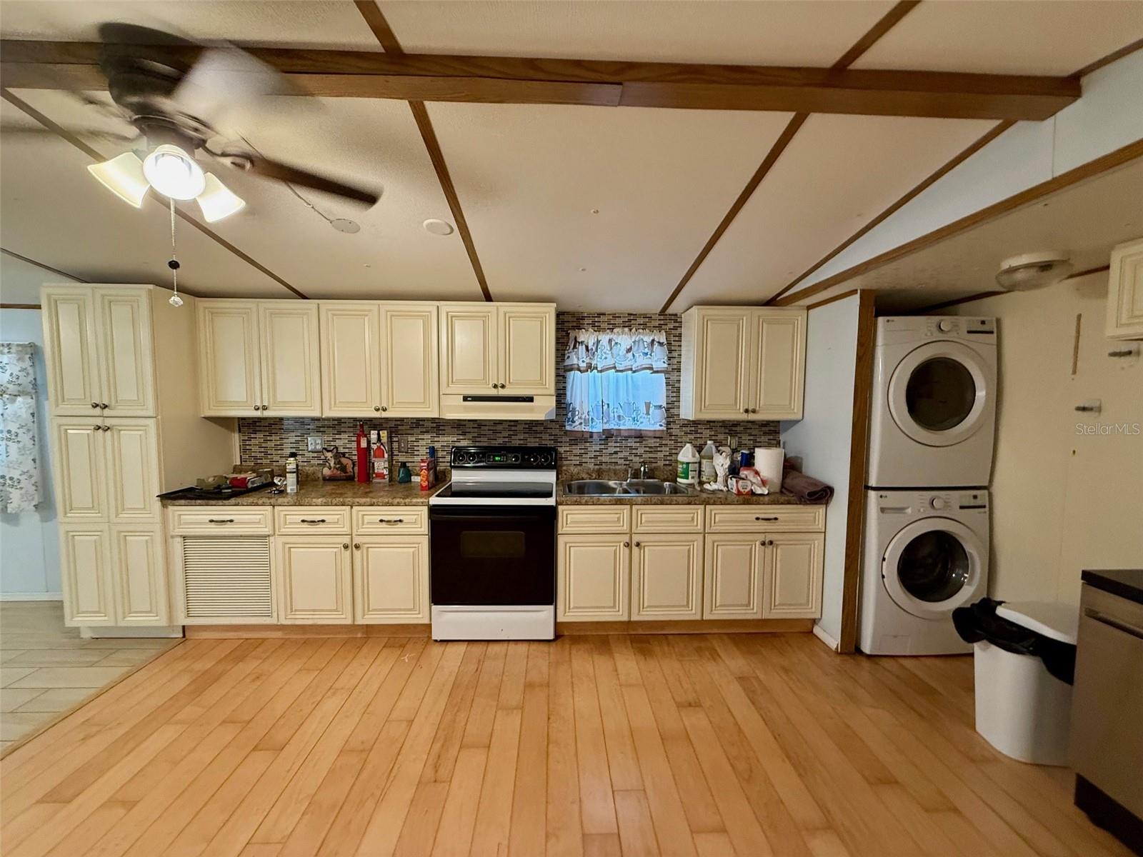 CRYSTAL HEIGHTS DEV CO SEC 01 - Residential