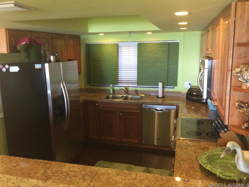 Sandpiper Towers Condo - Residential