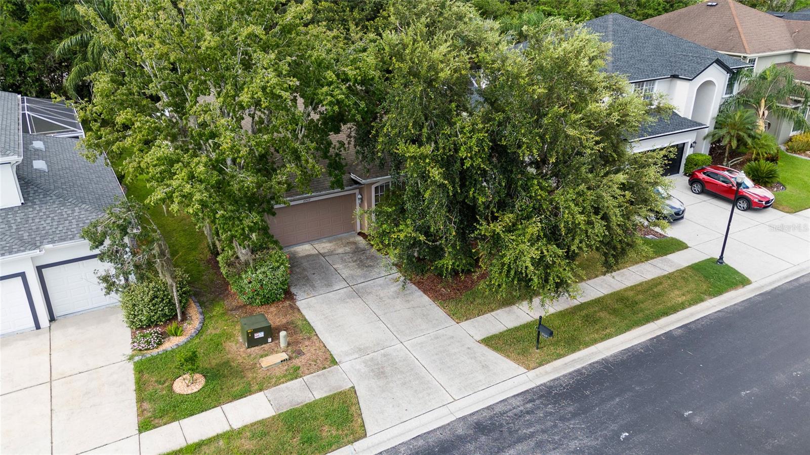 27417 SILVER THATCH DRIVE