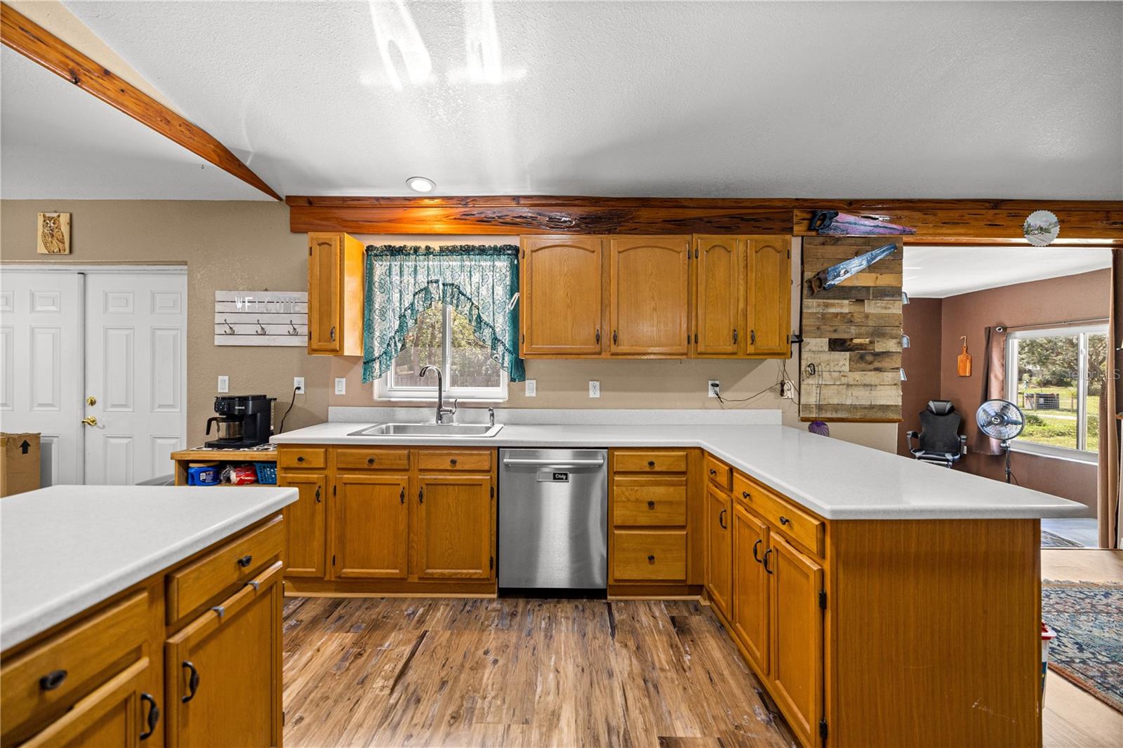 LEISURE ACRES UNIT 01 - Residential