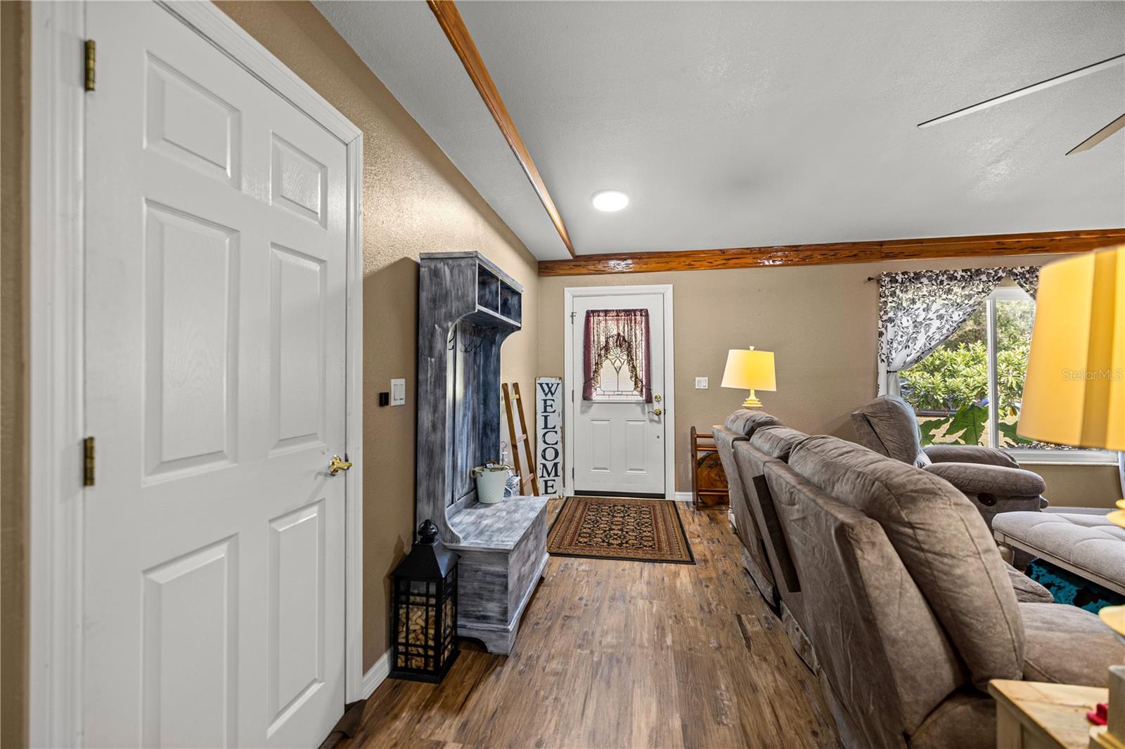 LEISURE ACRES UNIT 01 - Residential