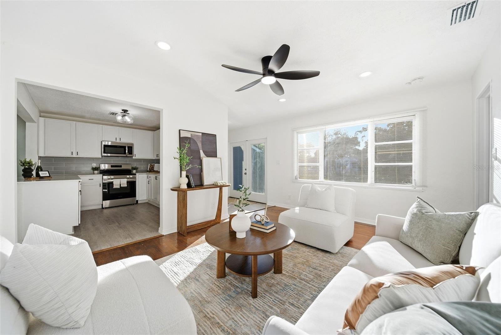 3007 KNOLLWOOD CIRCLE