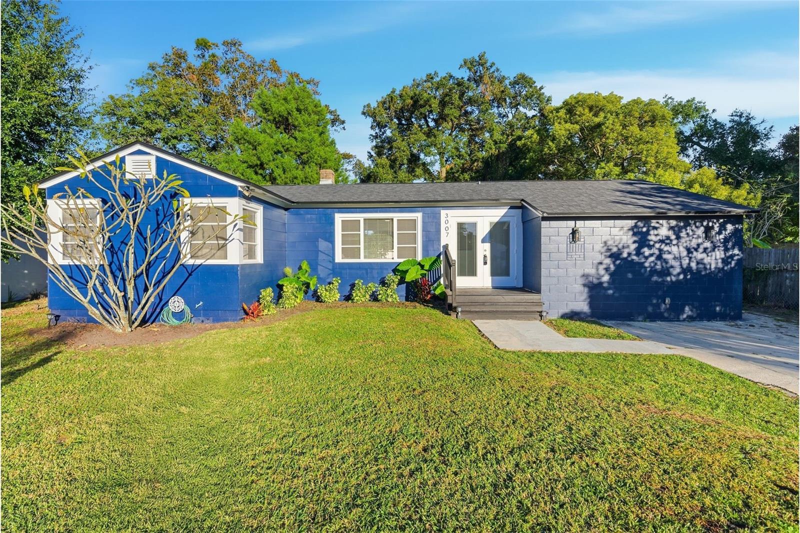 3007 KNOLLWOOD CIRCLE