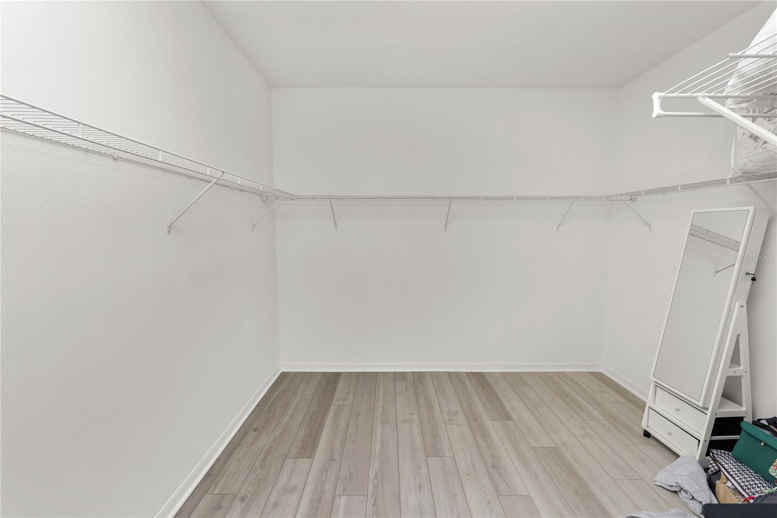 HANCOCK XINGS - Residential Lease