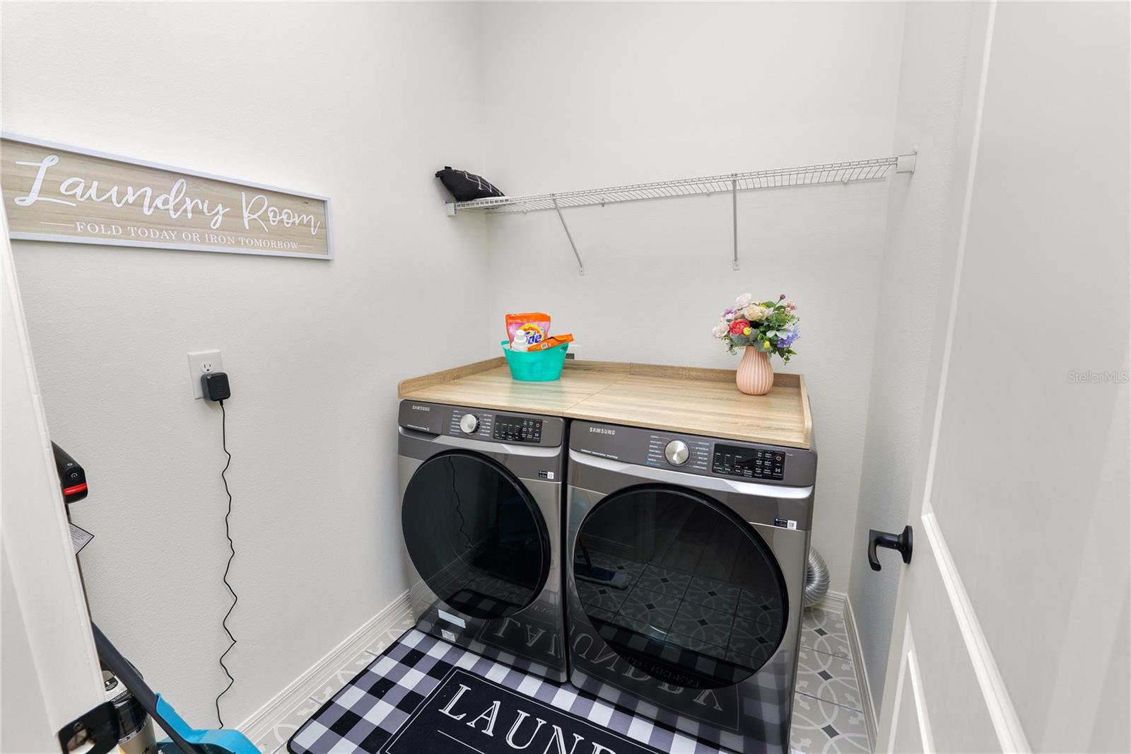 HANCOCK XINGS - Residential Lease