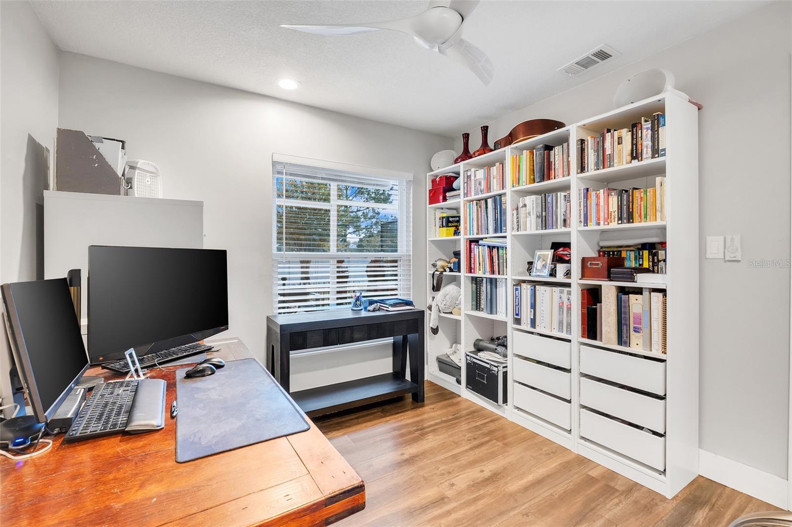 BAY LAKES AT GRANADA SEC 05 - Residential