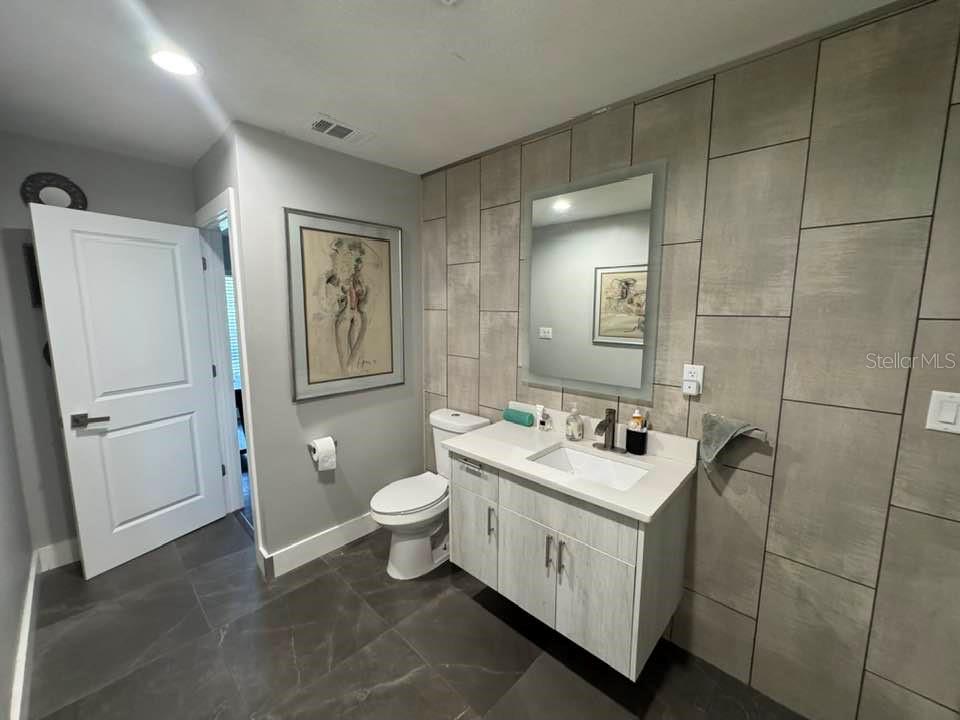 BAY LAKES AT GRANADA SEC 05 - Residential