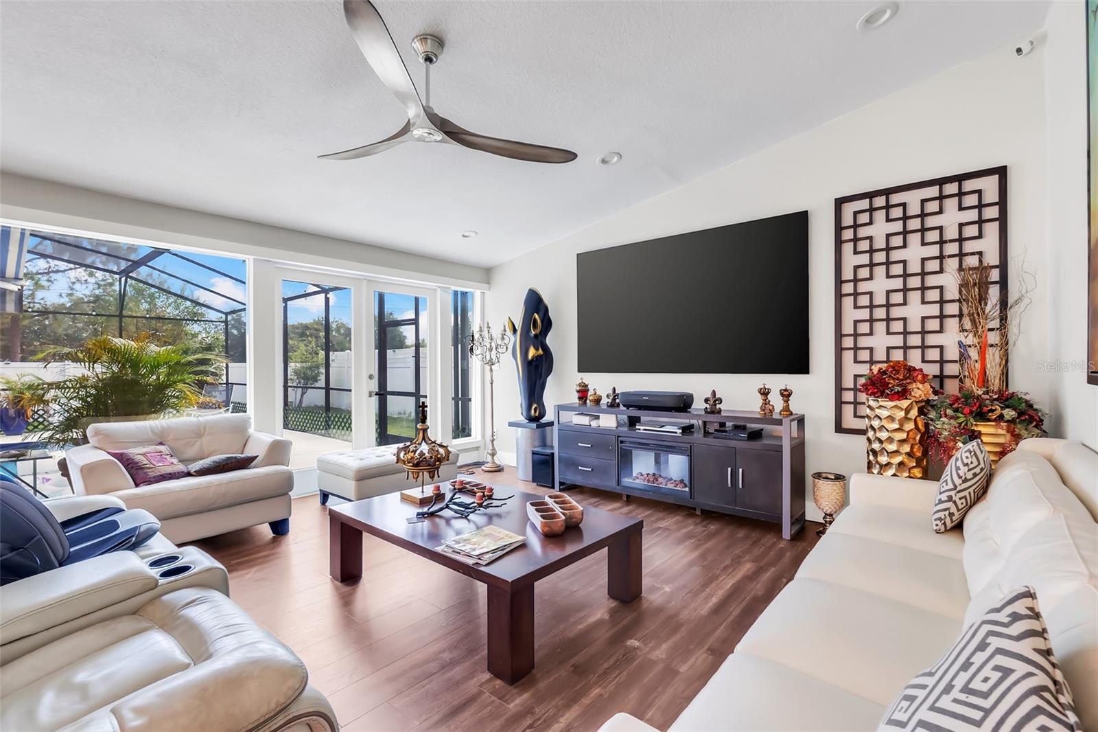 BAY LAKES AT GRANADA SEC 05 - Residential