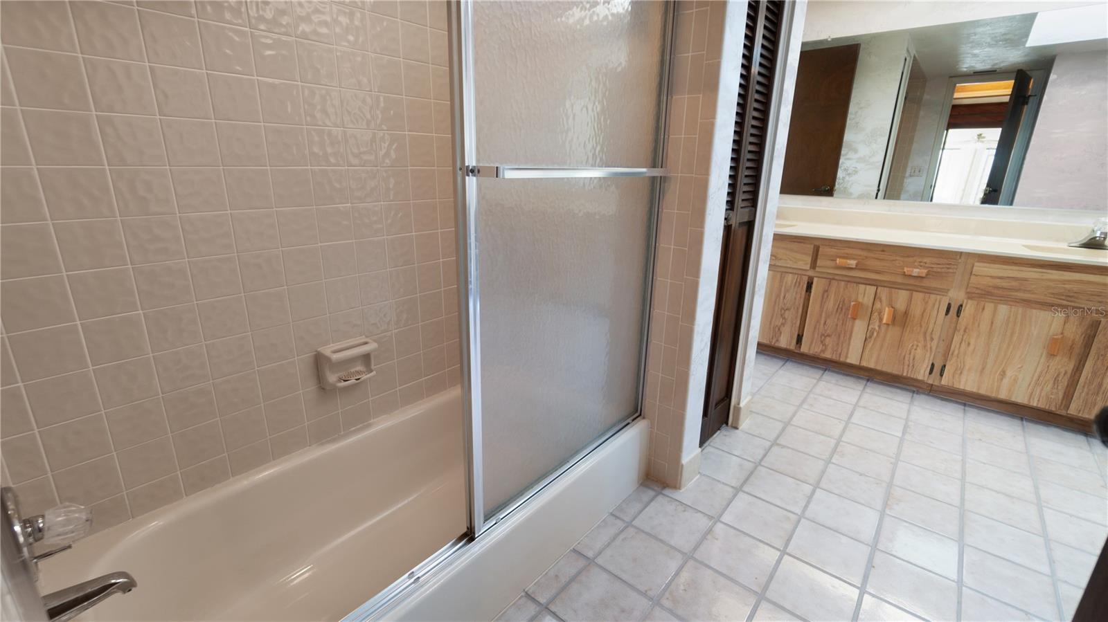 PELICAN BAY PH 03 UNIT 02 - Residential