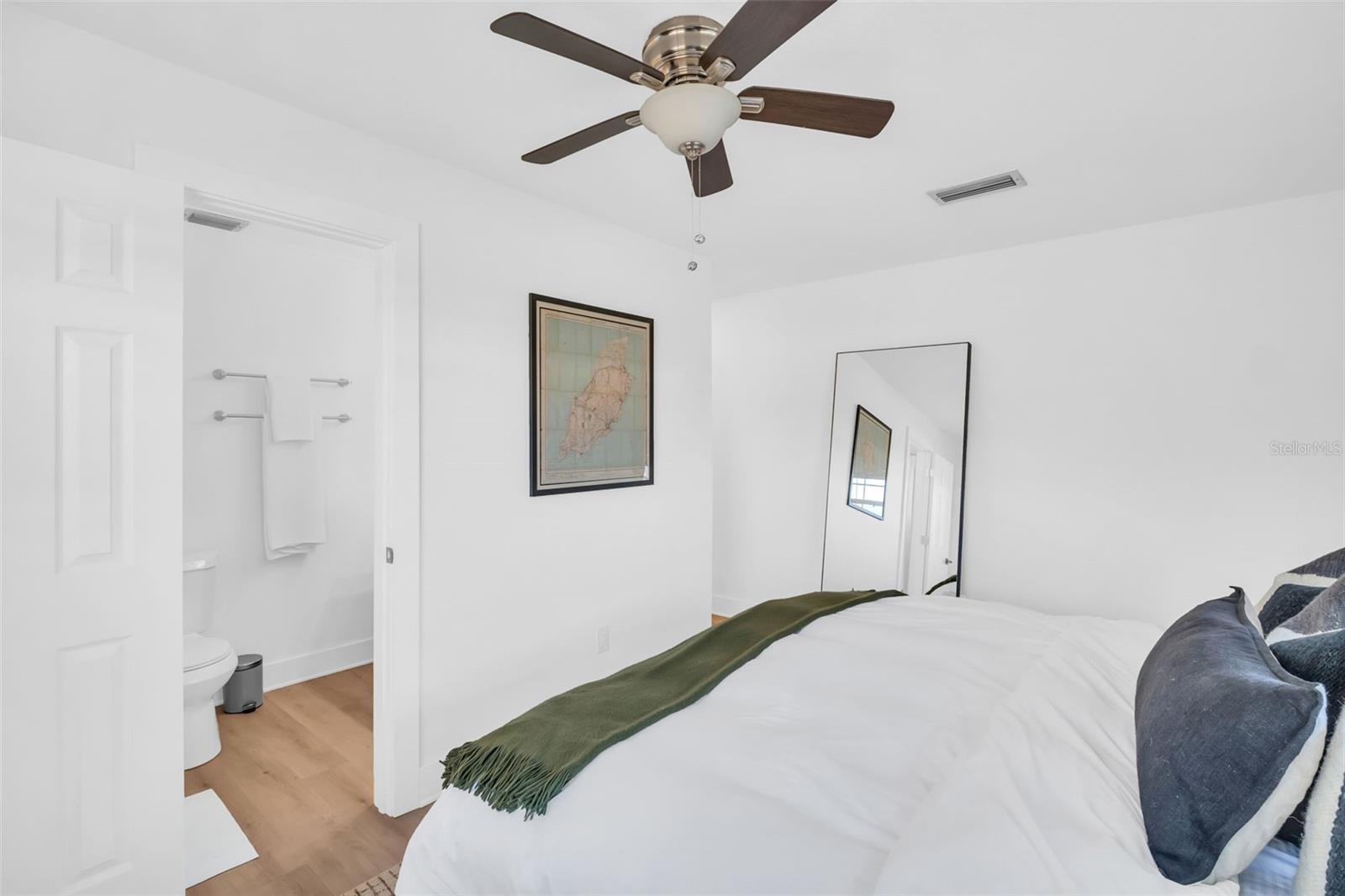 HARCOURT - Residential