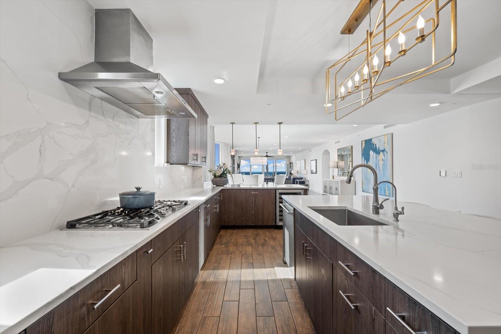 ONELLA CONDO - Residential