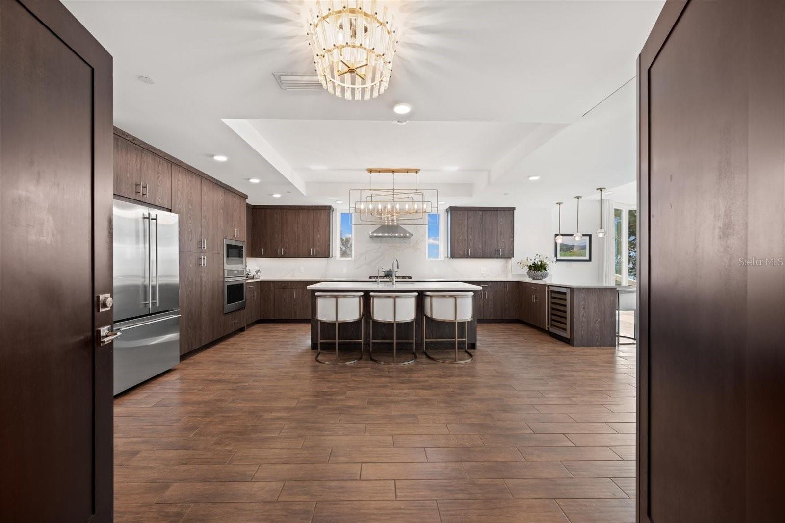 ONELLA CONDO - Residential