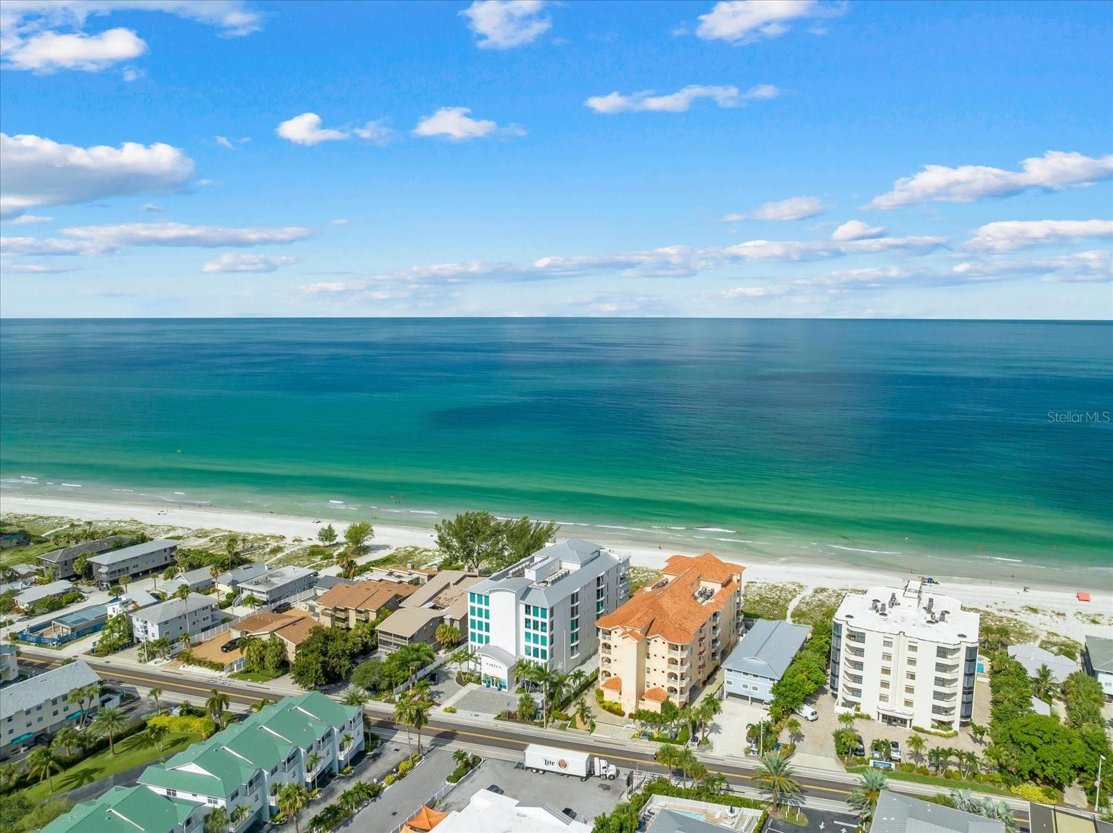 ONELLA CONDO - Residential