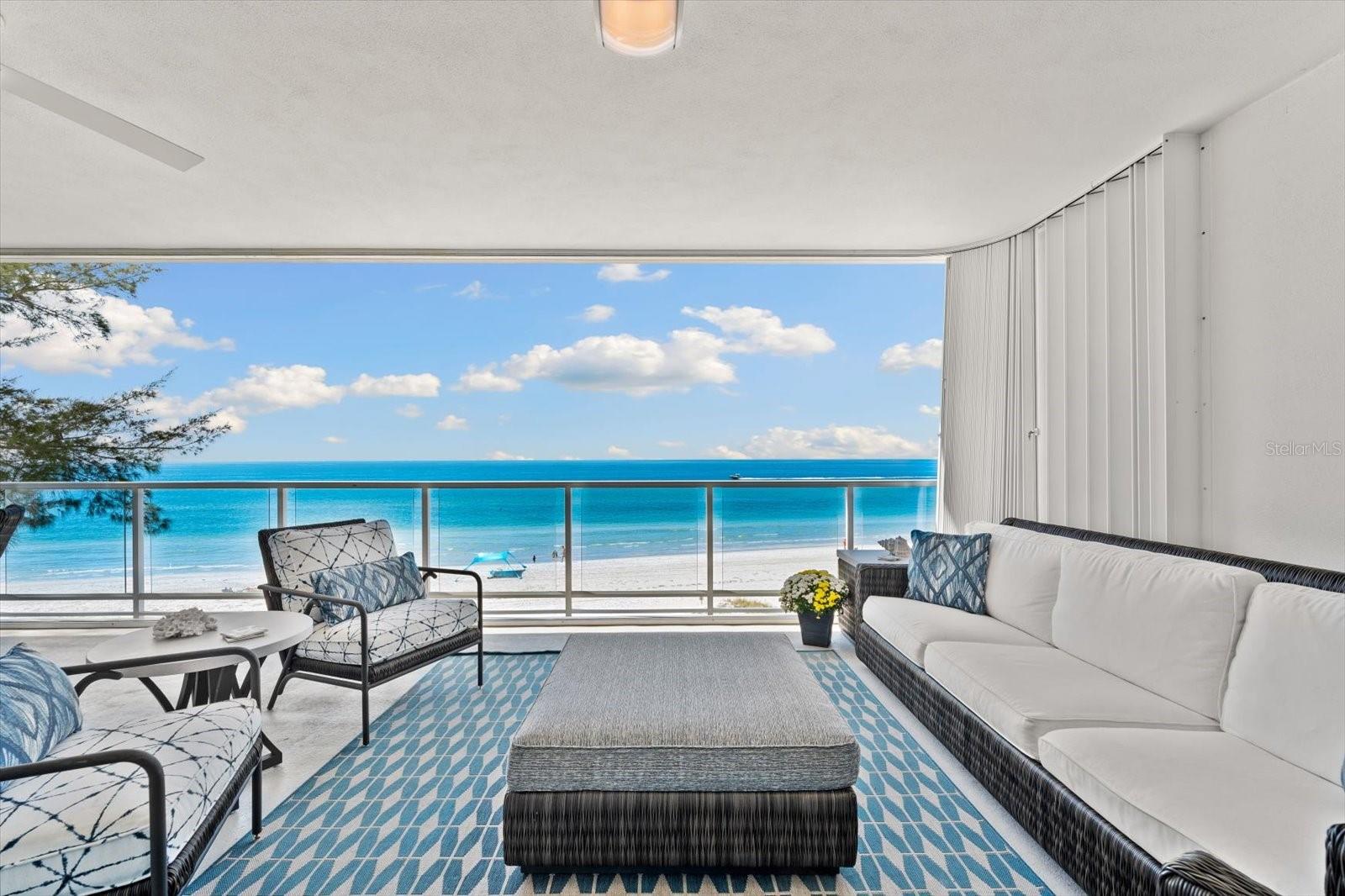 ONELLA CONDO - Residential