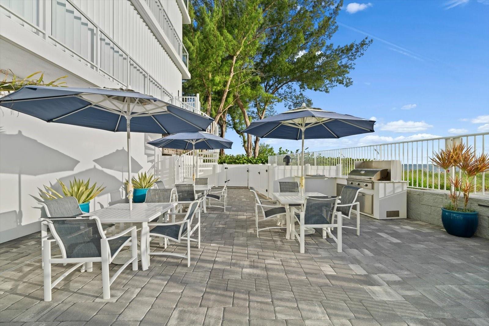 ONELLA CONDO - Residential