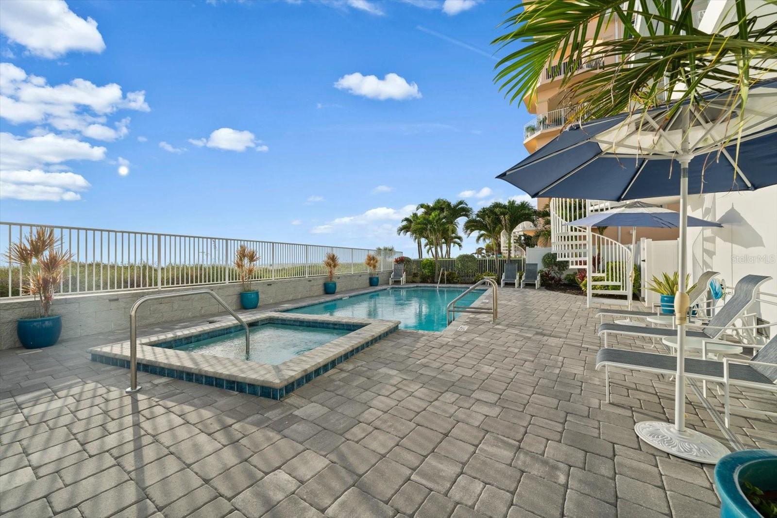 ONELLA CONDO - Residential