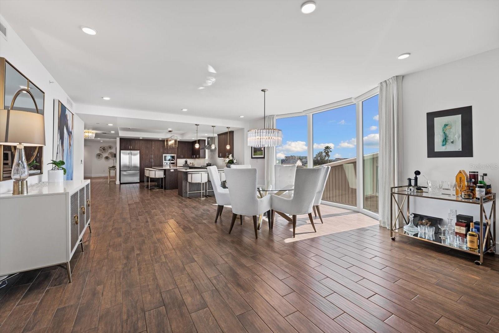 ONELLA CONDO - Residential