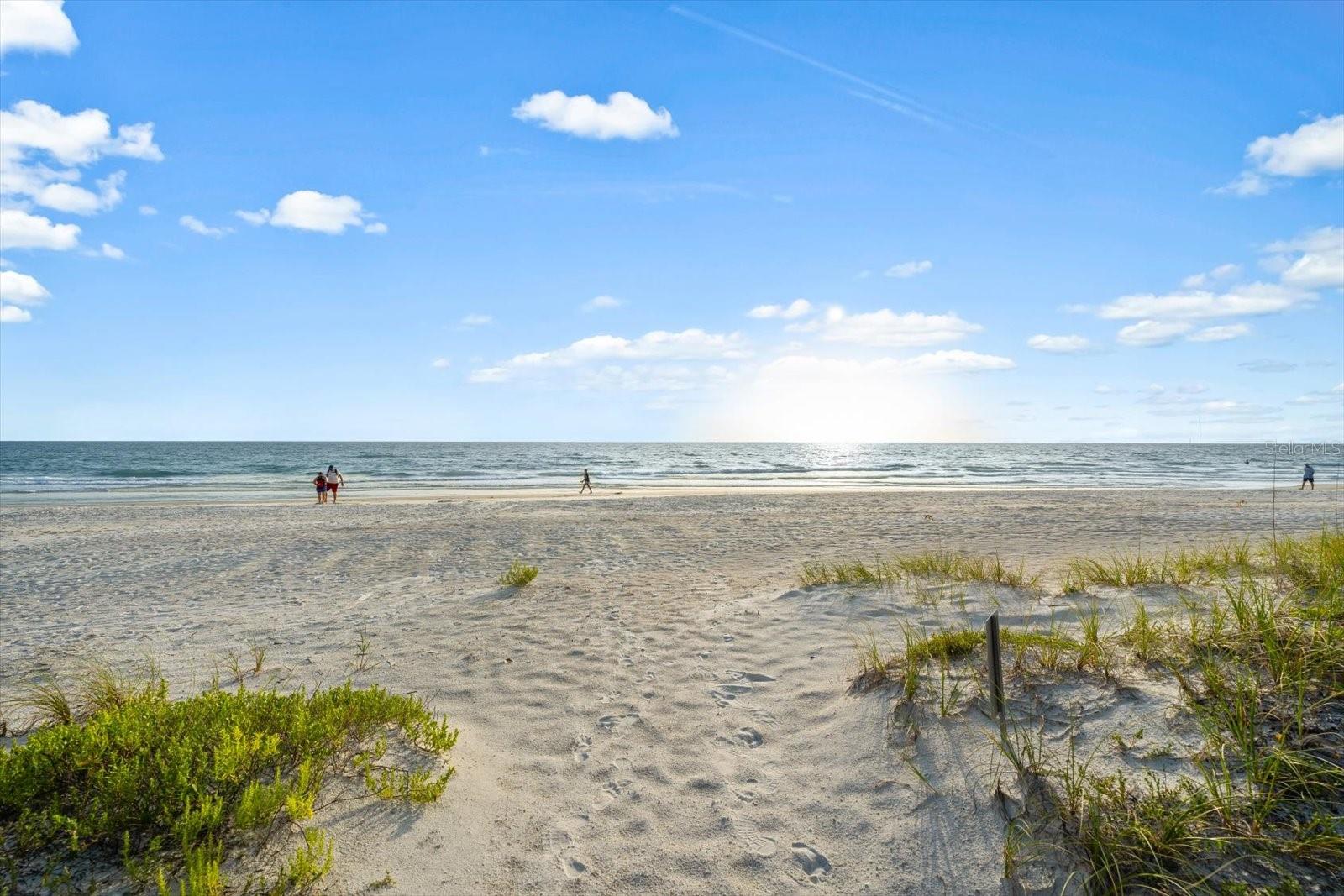 ONELLA CONDO - Residential