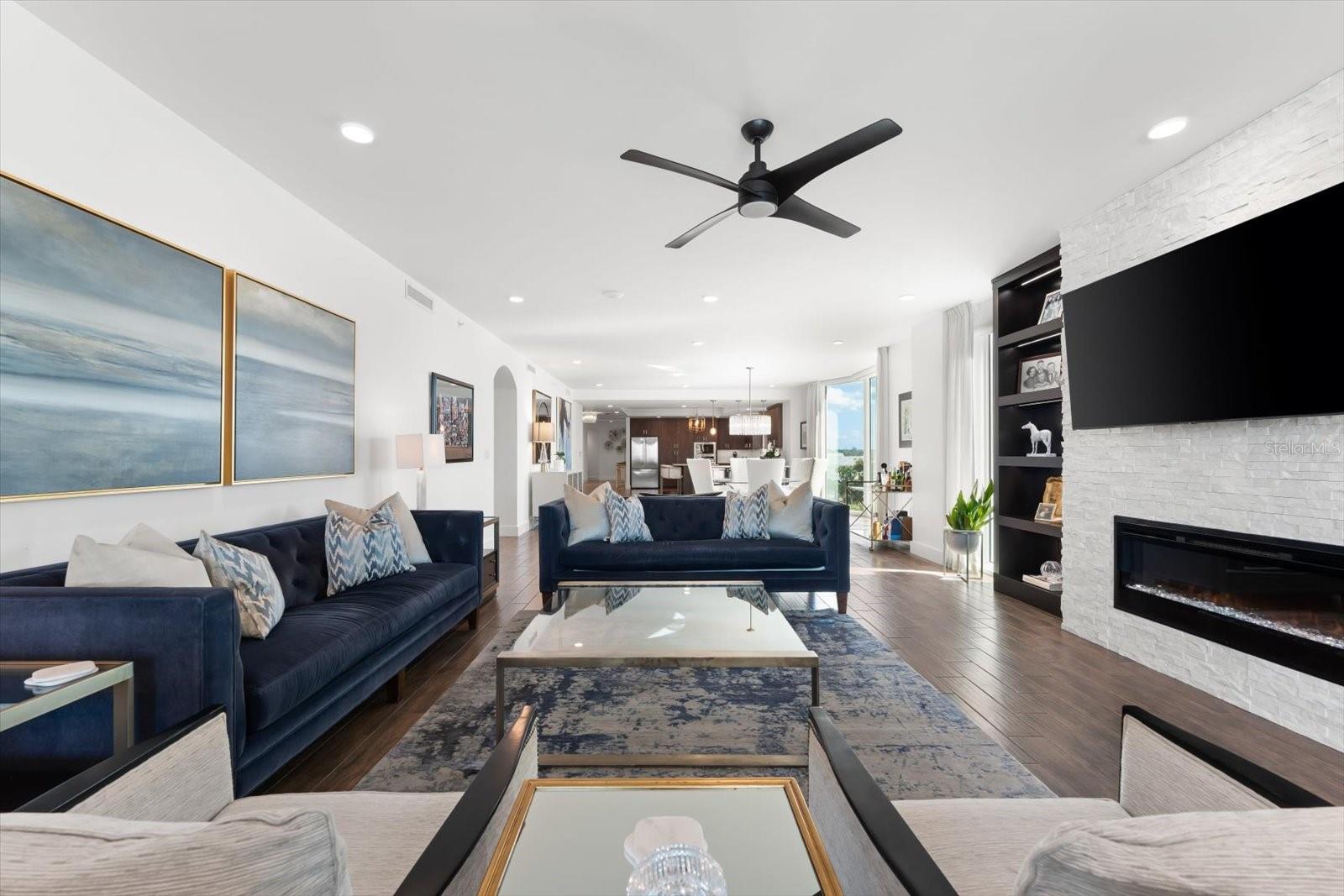 ONELLA CONDO - Residential