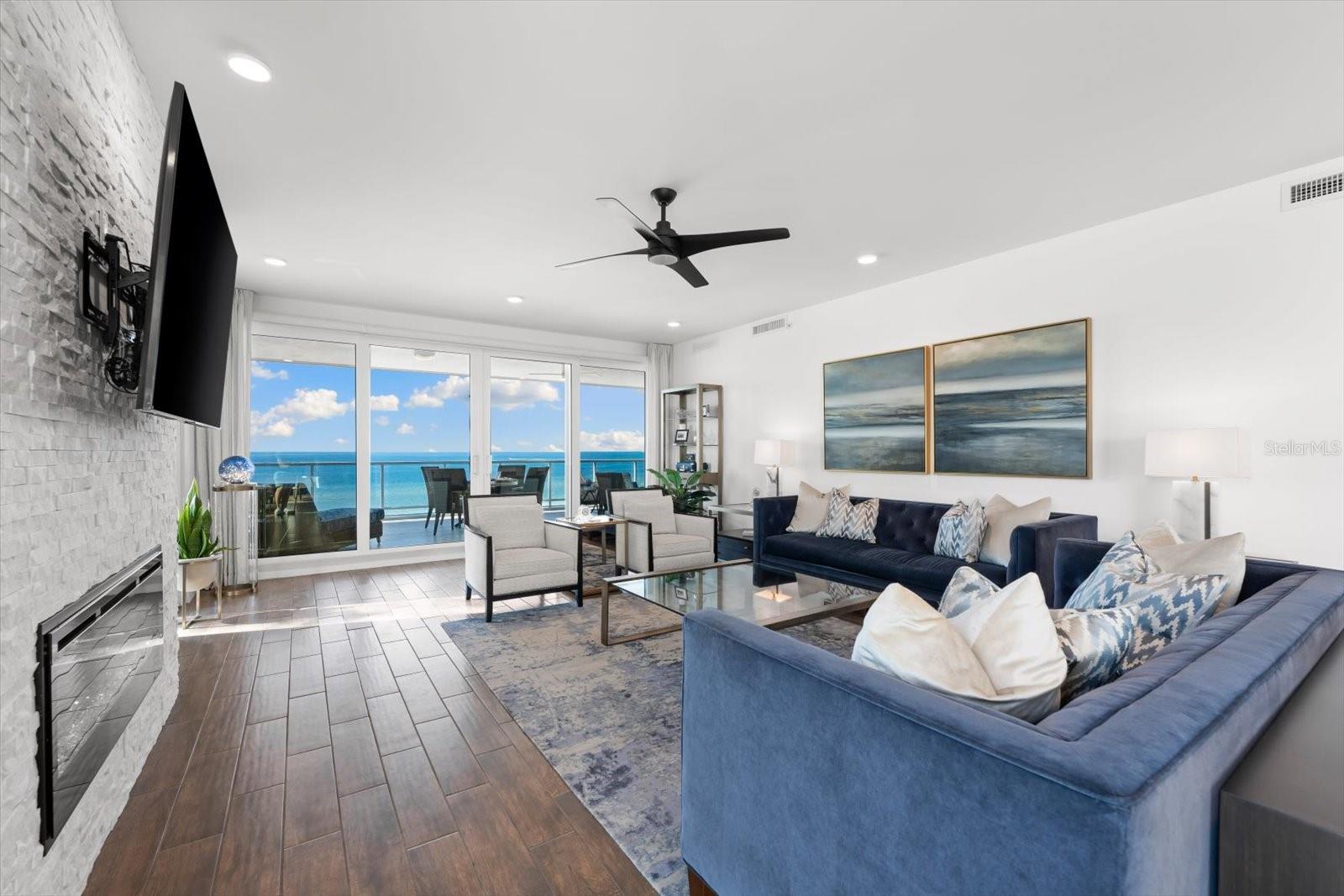 ONELLA CONDO - Residential