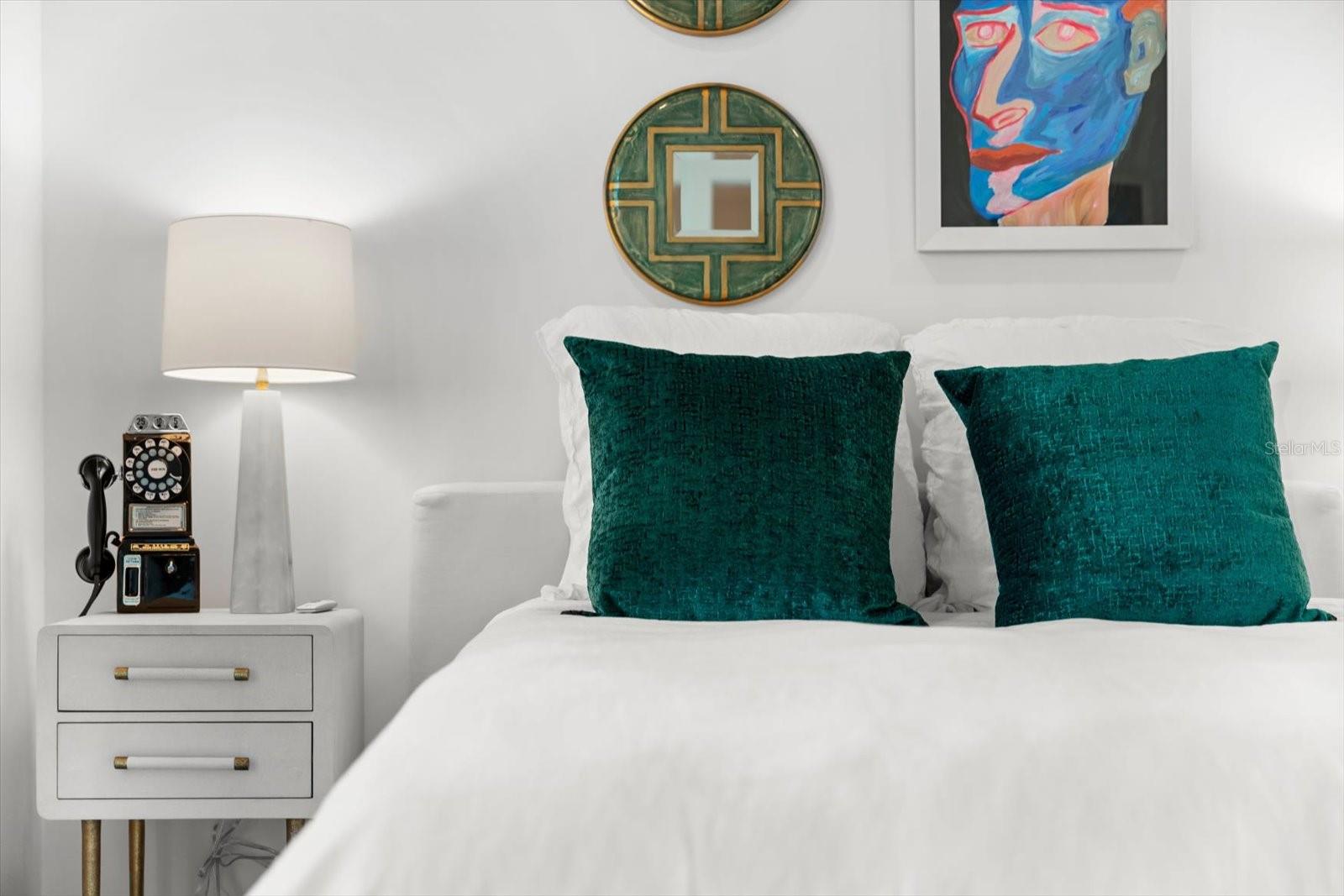 ONELLA CONDO - Residential