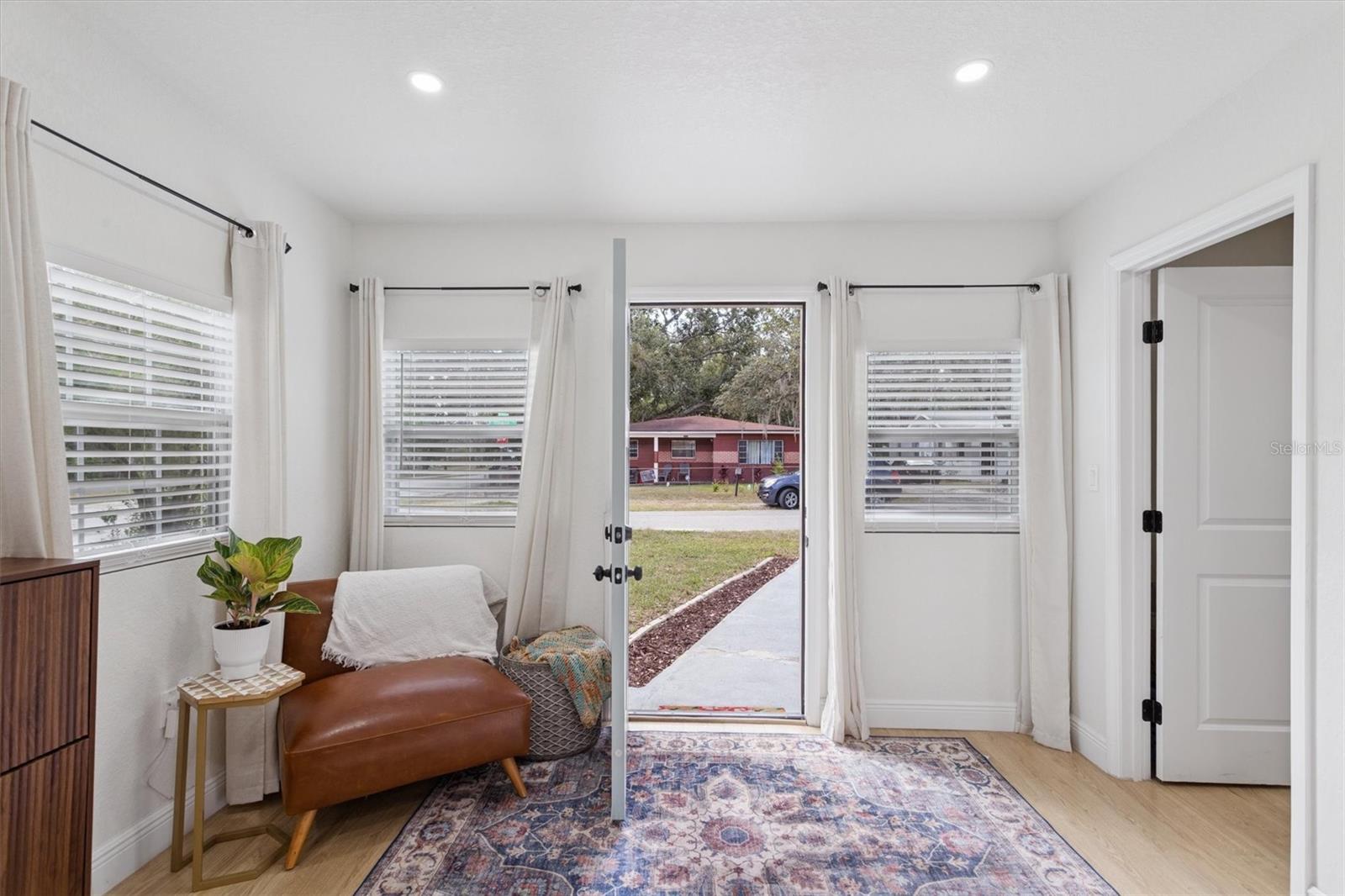 UNITY CIRCLE REV - Residential