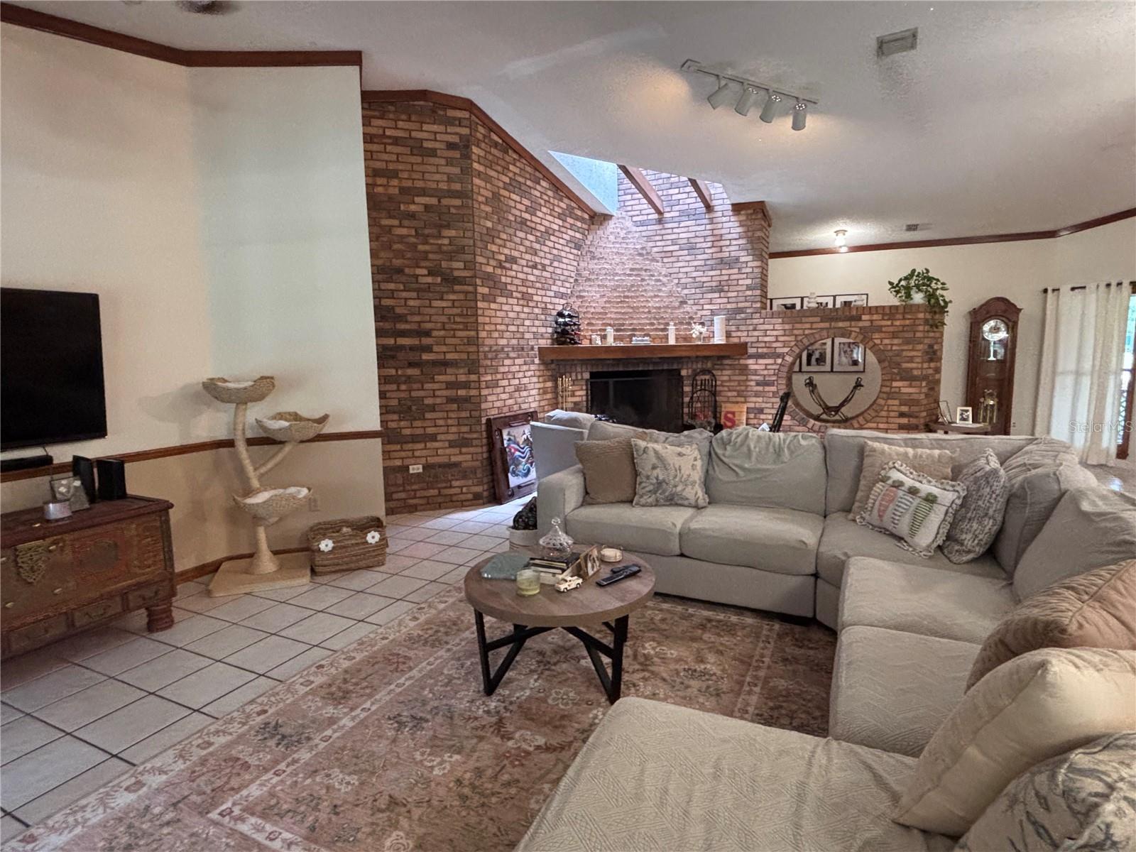 1825 BIG OAK LANE LANE