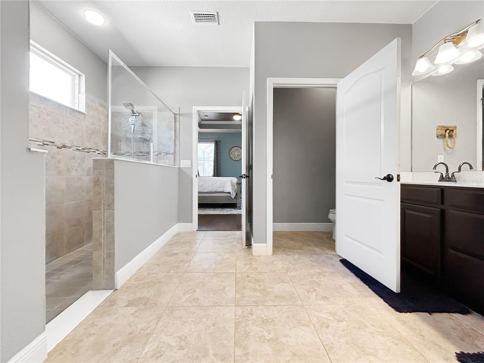 LUCAYA LAKE CLUB PH 3 - Residential