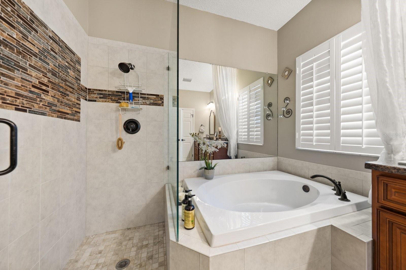 CRESCENT OAKS COUNTRY CLUB 3 - Residential