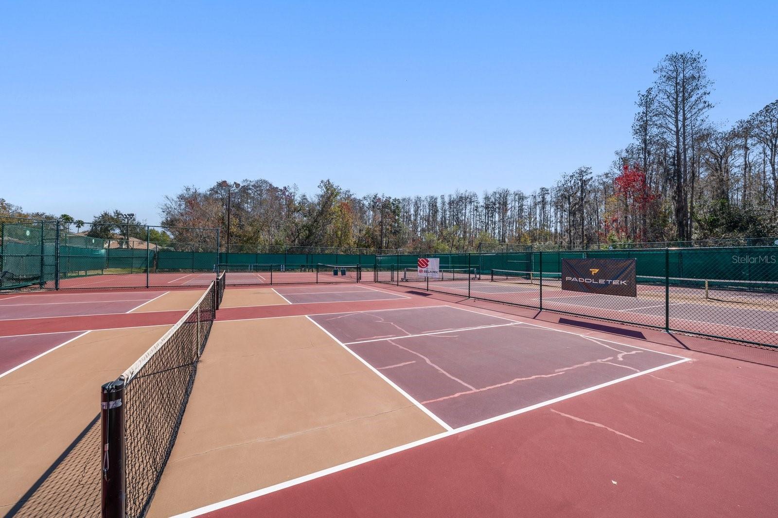 CRESCENT OAKS COUNTRY CLUB 3 - Residential