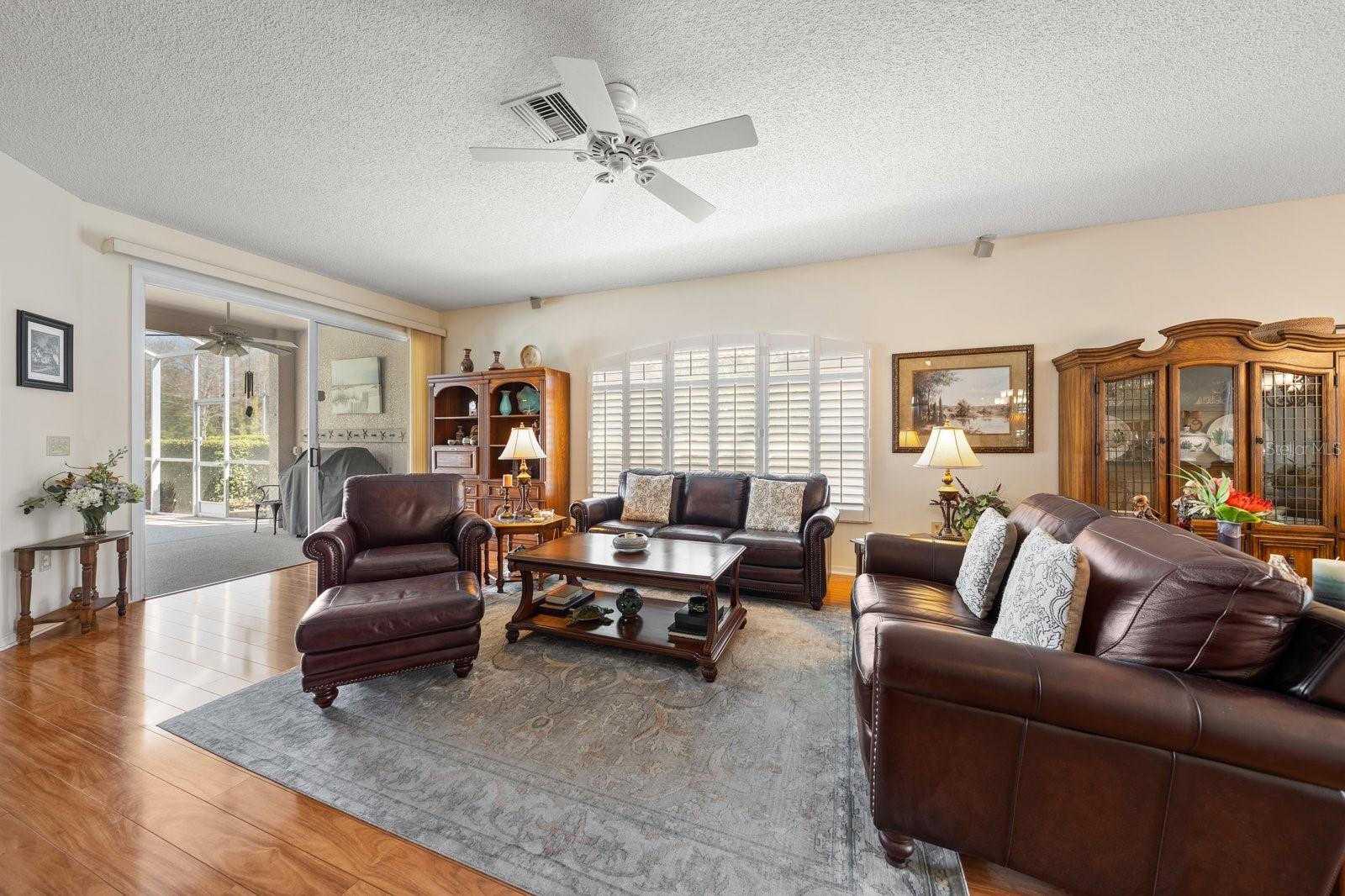 CRESCENT OAKS COUNTRY CLUB 3 - Residential