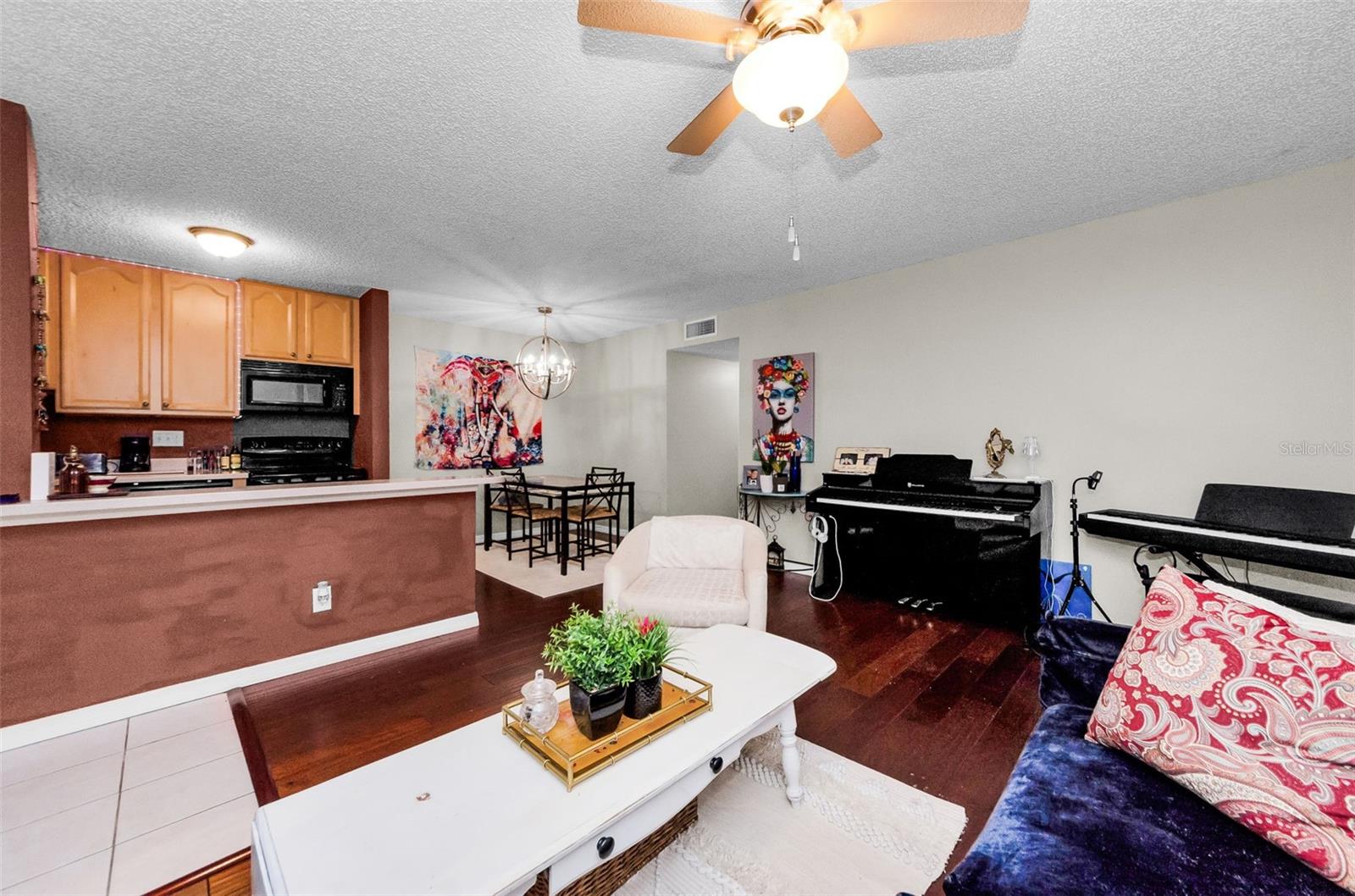 FOX CHASE WEST CONDO - Residential