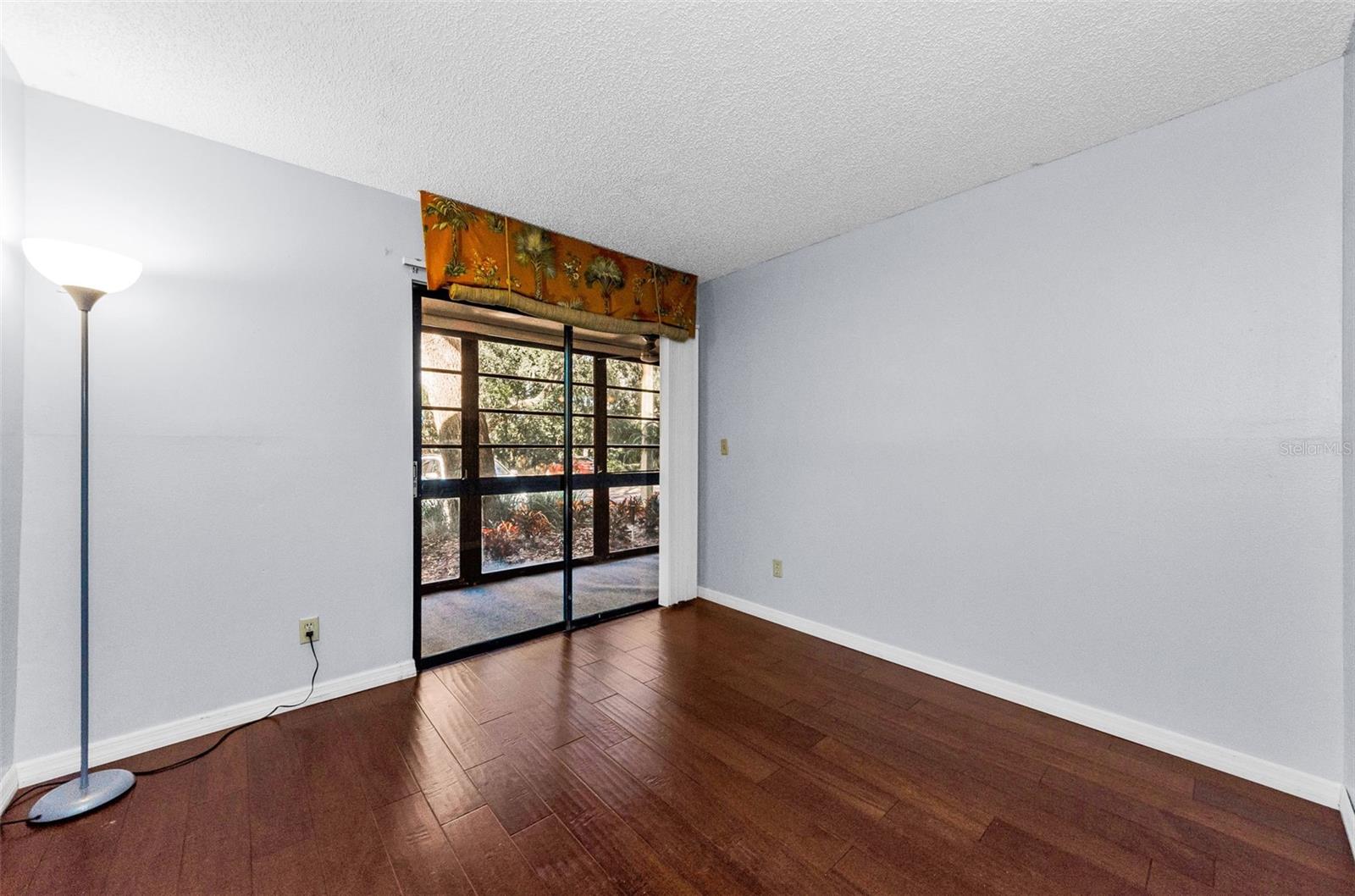 FOX CHASE WEST CONDO - Residential