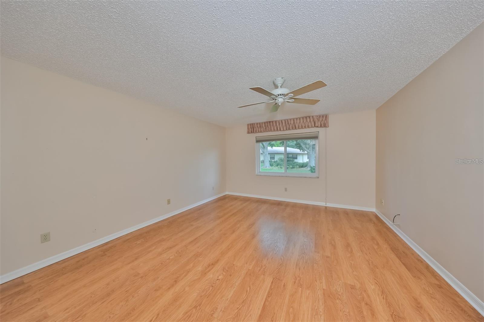 LANCASTER III CONDO - Residential