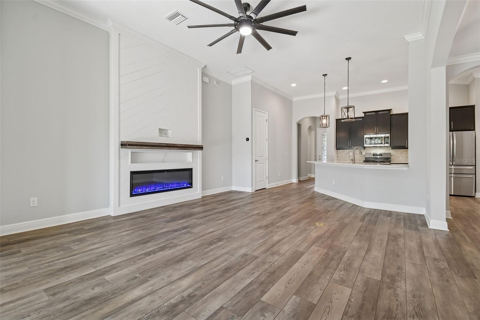 FLORABLU ESTATES - Residential