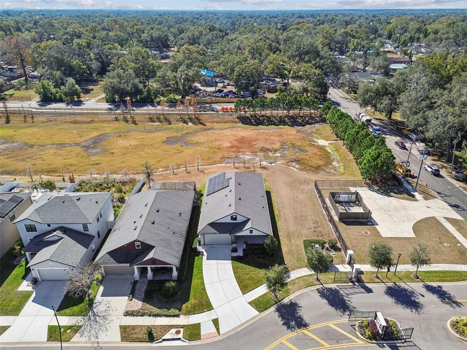 FLORABLU ESTATES - Residential