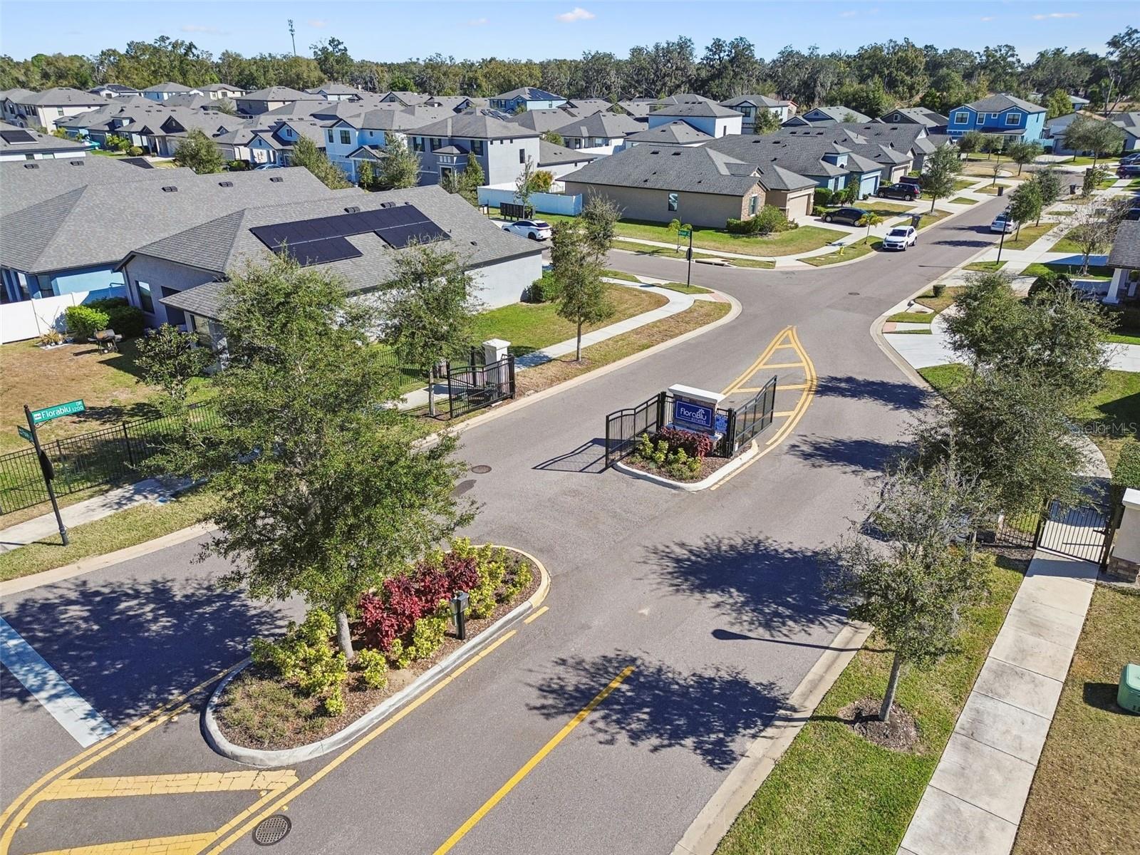 FLORABLU ESTATES - Residential