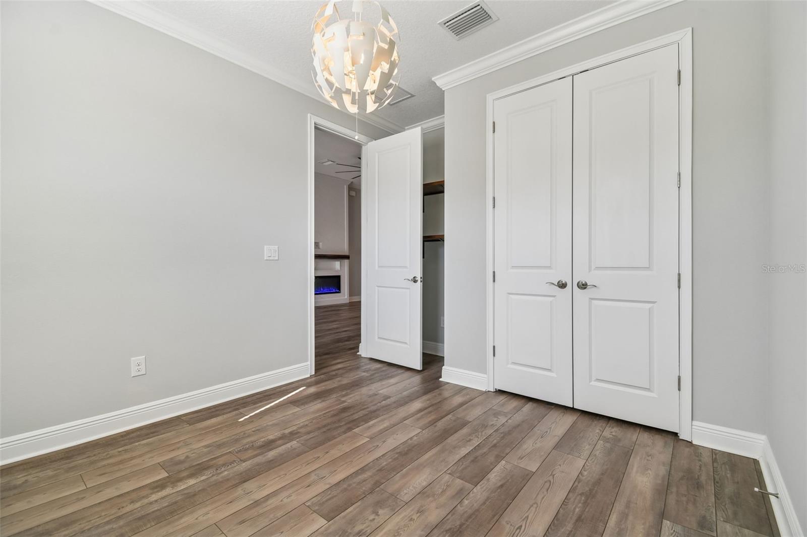 FLORABLU ESTATES - Residential